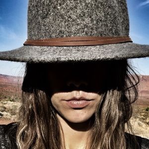 Meet your Posher, Chchloe